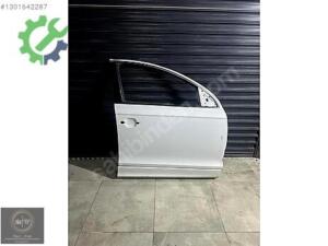 AUDI Q7 SAĞ ÖN KAPI HATASIZ BEYAZ SİYAH GRİ KAHVERENGİ 4L0831051
