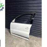 AUDI Q7 SOL ÖN KAPI BEYAZ HATASIZ ÇIKMA 4L0831051