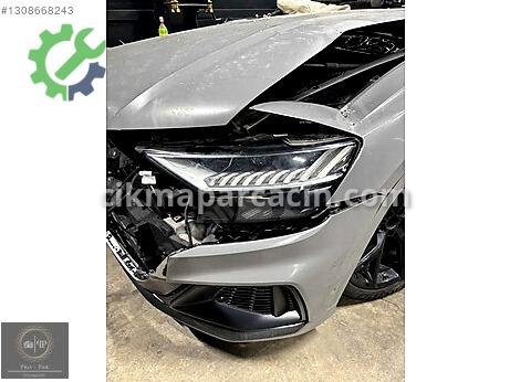 Audi Q8 Sol Ön Far çıkma parça