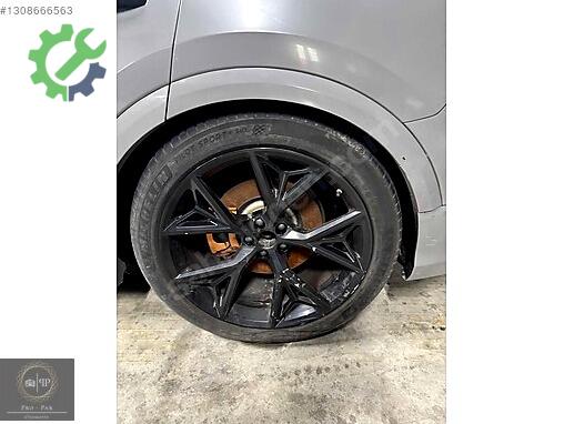 Audi Q8 Stop çıkma parça