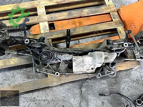 Audi A3 Travers çıkma parça