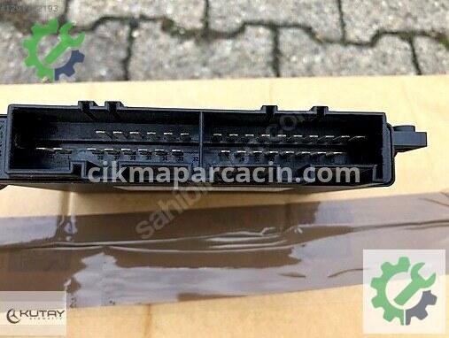 Mercedes-Benz C Beyni 0255451232 çıkma parça