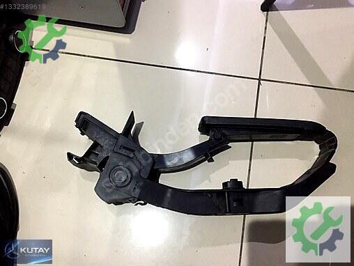 Mercedes-Benz C Pedal 2033000104 çıkma parça