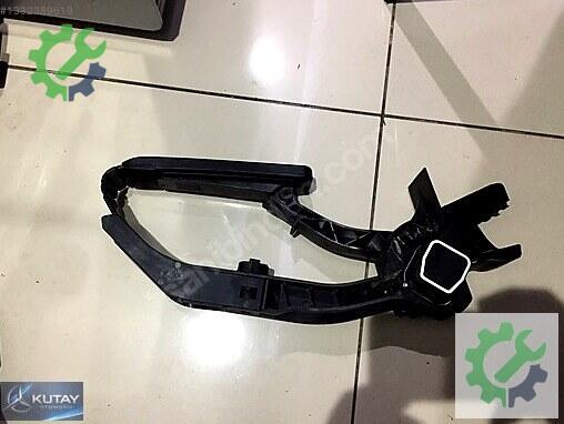 Mercedes-Benz C Pedal 2033000104 çıkma parça