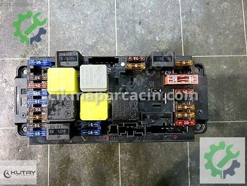 Mercedes-Benz C Beyni 2035452701 çıkma parça