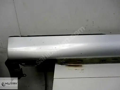 Mercedes-Benz C Sağ Marşpiyel Sacı 2036980254 çıkma parça