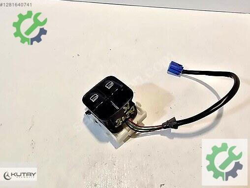 Mercedes-Benz CL Cam Düğmesi 2038200810 çıkma parça