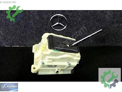 Mercedes-Benz C Vites Kolu çıkma parça