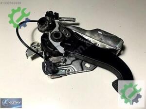 A 2044201584 Mercedes C W204 / E W212 park freni pedalı