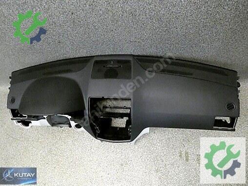 Mercedes-Benz C Torpido 2046803787 çıkma parça