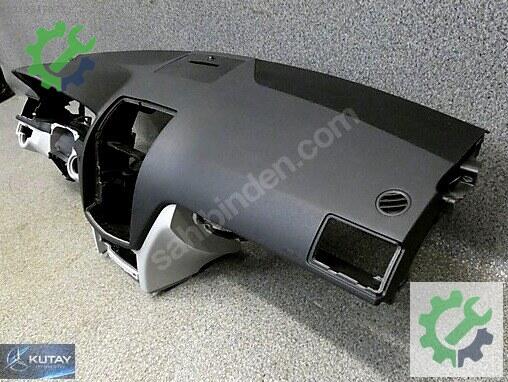 Mercedes-Benz C Torpido 2046803787 çıkma parça