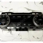 A 2048300590 Mercedes W 204 Isıtma kontrol ünitesi Klima kontrol