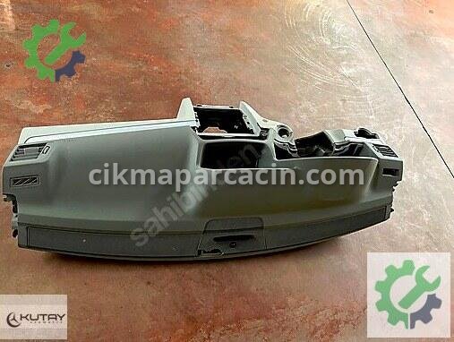 Mercedes-Benz E Ön Torpido 2076800087 çıkma parça