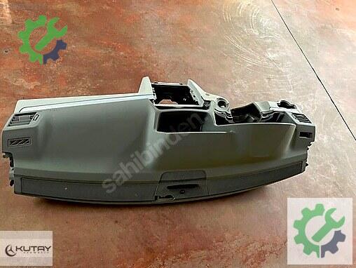 Mercedes-Benz E Ön Torpido 2076800087 çıkma parça