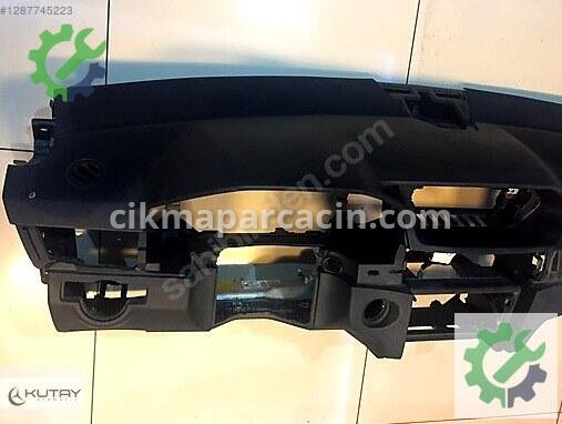 Mercedes-Benz E Torpido 2126802387 çıkma parça