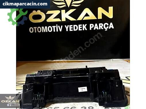 Audi A4 Gösterge Saati 8E0920900 çıkma parça