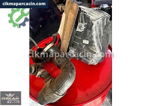 Audi A4 Hava Filtre Kutusu çıkma parça