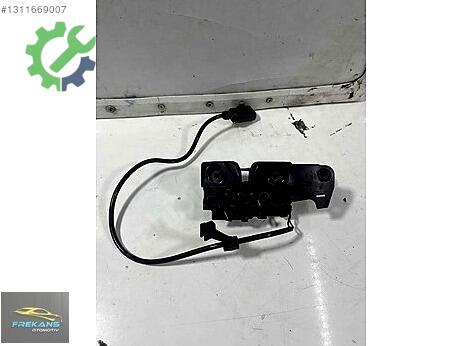 Audi A4 Kaput Kilidi çıkma parça