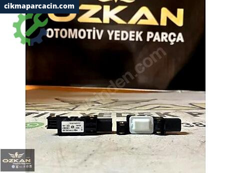 Audi A4 Darbe Sensörü çıkma parça