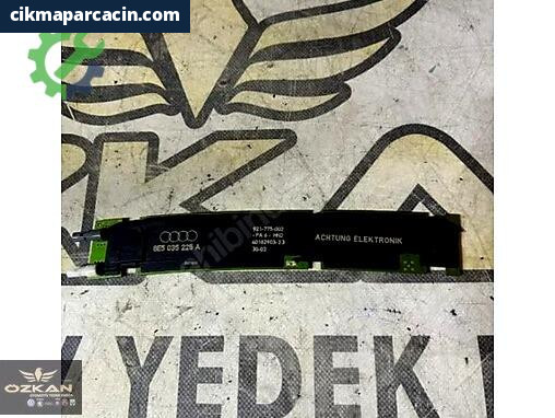 Audi A4 Beyin 8E5035225A çıkma parça