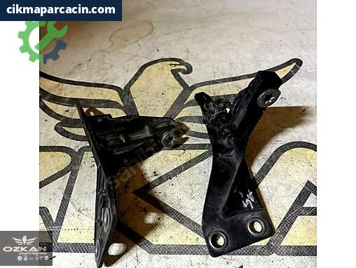 Audi A4 Far Braketi çıkma parça
