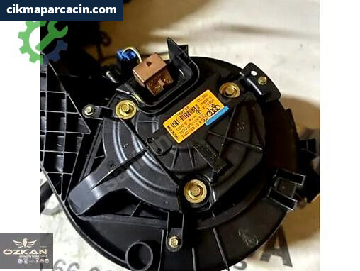 Audi A4 Havalandırma Izgarası 8E1820021E çıkma parça