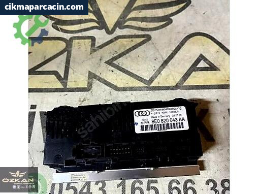 Audi A4 Klima Kontrol Paneli 8E0820043 çıkma parça