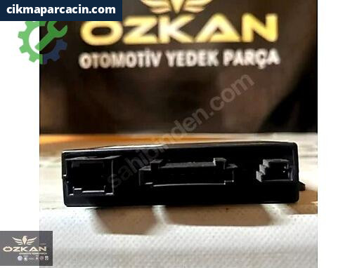 Audi A4 Beyni 8E0907383 çıkma parça