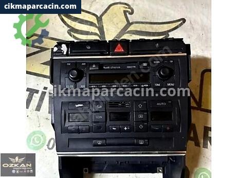 Audi A4 Konsol Kontrol Paneli çıkma parça