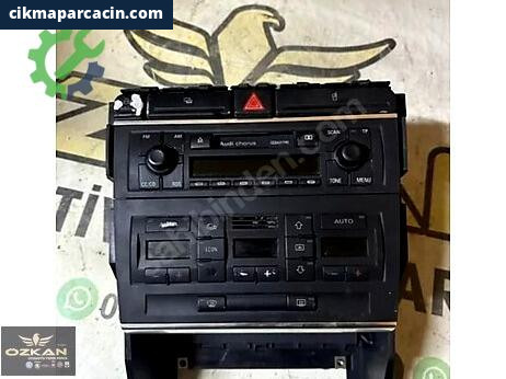 Audi A4 Konsol Kontrol Paneli çıkma parça