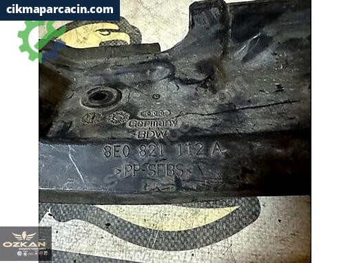 Audi A4 Çamurluk Braketi çıkma parça