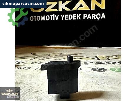 Audi A4 Far çıkma parça