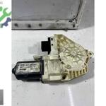 Audi A4 çıkma cam motoru 8K0 959 802