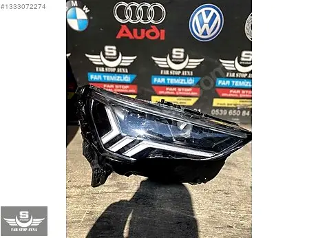 Audi Q3 Sağ Ön Far çıkma parça