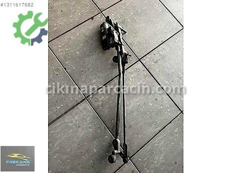 Audi Q7 Ön Silecek Mekanizması çıkma parça