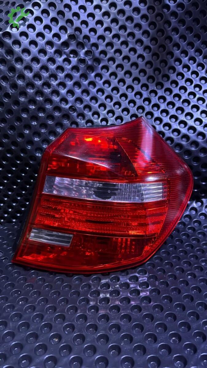 BMW 1 Serisi Sağ Stop çıkma parça