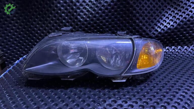 BMW 3 Serisi Far çıkma parça