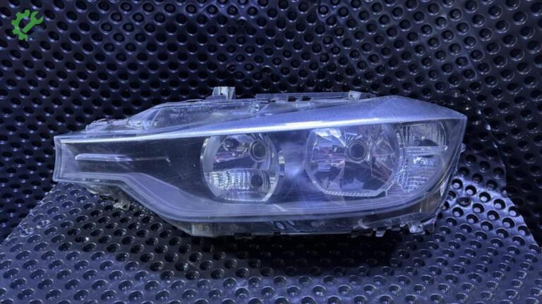 BMW 3 Serisi Far çıkma parça