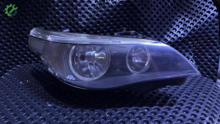 BMW 5 Serisi Far çıkma parça