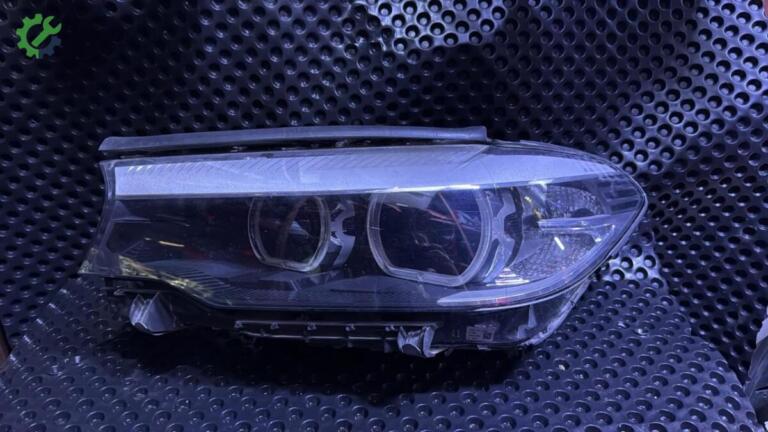 BMW 5 Serisi Far çıkma parça