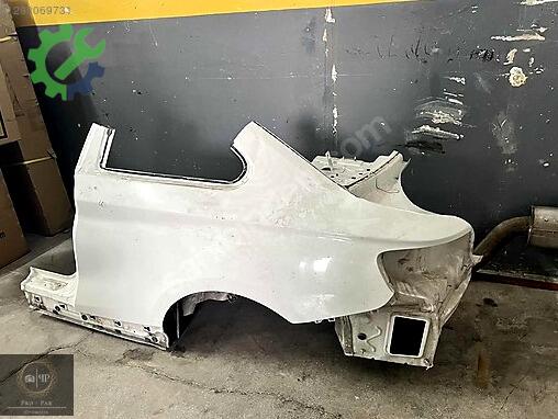 BMW 2 Serisi Sol Arka Çamurluk çıkma parça