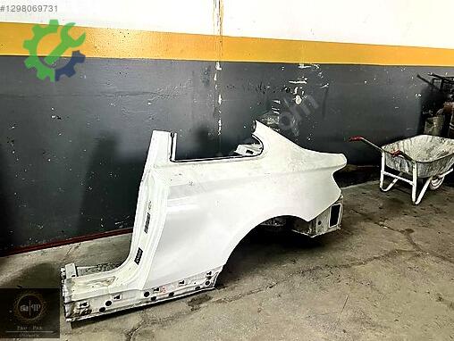 BMW 2 Serisi Sol Arka Çamurluk çıkma parça