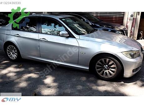 BMW 3 Serisi Sağ Çamurluk çıkma parça