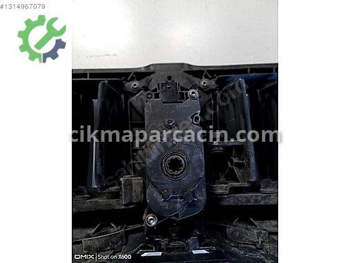 BMW 3 Serisi Ön Panjur çıkma parça