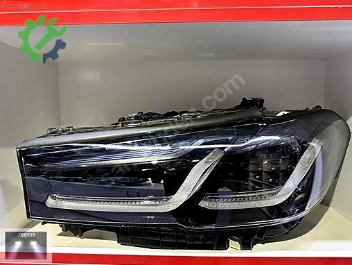 BMW 5 Serisi Sağ Ön Far çıkma parça