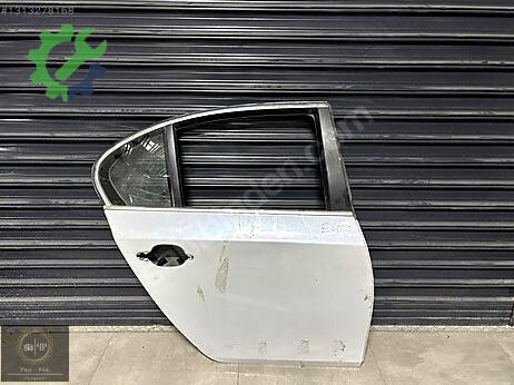 BMW 5 Serisi Sağ Arka Kapı çıkma parça