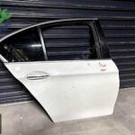 BMW 5 SERİSİ F10 SAĞ ARKA KAPI BEYAZ