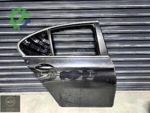 BMW 5 SERİSİ F10 SAĞ ARKA KAPI KOYU FÜME