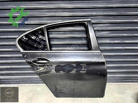 BMW 5 Serisi Sağ Arka Kapı çıkma parça