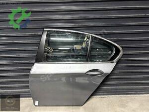 BMW 5 SERİSİ F10 SOL ARKA KAPI FÜME